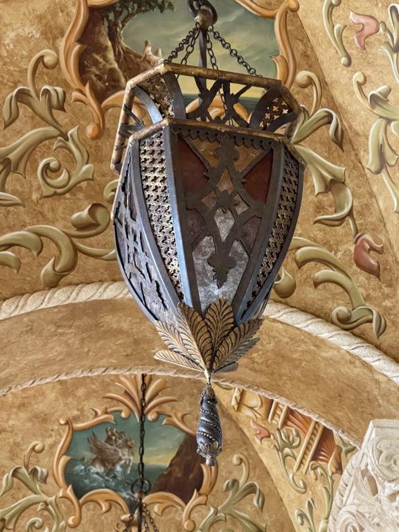 HANGING FRENCH ANTIQUE STYLE GILTED LIGHT: HANGING FRENCH ANTIQUE STYLE GILTED LIGHT48 X 18CLASSIC FRENCH OLDE WORLD LIGHTED SCONCE-29 X18-SCONCES WILL BE REMOVED FROM WALL-THIRD PARTY SHIPPING OR LOCAL PICK UP OFF-SITE AT HOME- 