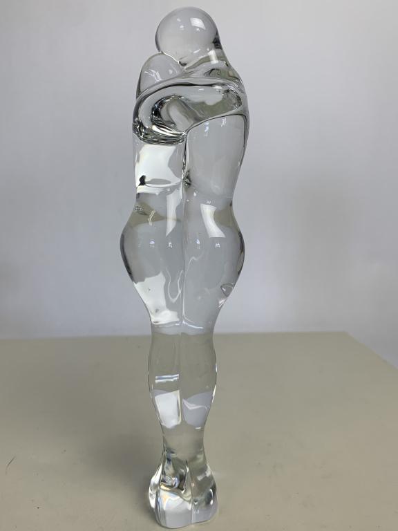 VINTAGE GLASS SCULPTURE - COUPLE'S EMBRACE 9" (1 of 6)