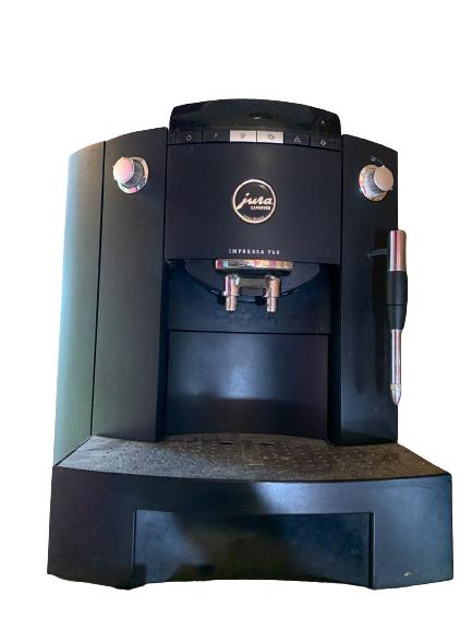 JURA CAPRESSO ESPRESSO COFFEE MAKER IMPRESSA F60 (1 of 3)