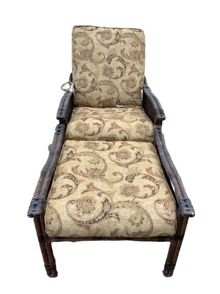 CASTELLE ALUMINIUM OUTDOOR LOUNGE CHAIR & OTTOMAN: CASTELLE ALUMINIUM LUXURY OUTDOOR FURNITURE SIDE CHAIR AND OTTOMAN FOOT STOOL | LOUNGE CHAIRS OUTDOOR LIVING GARDEN PATIO OUTSIDE CHAIRS HOME DECOR -35" X 30" X 24" APPROX-VERY GOOD CONDITION CONSISTE