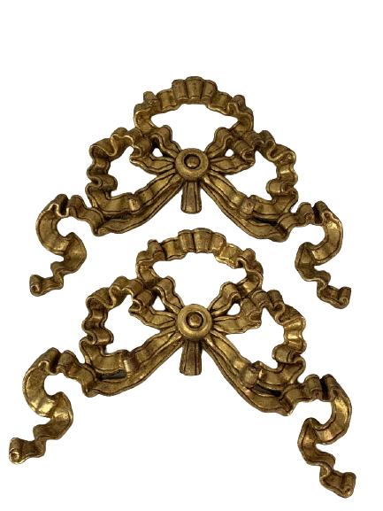 FRENCH ANTIQUE STYLE GOLD GILT RIBBON WALL ACCENTS (1 of 7)