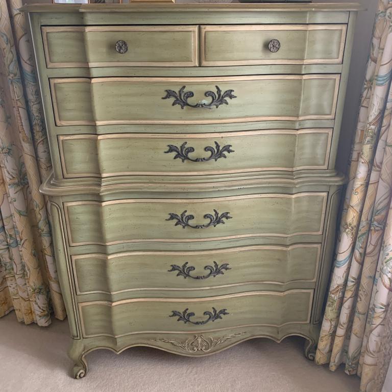 -MID CENTURY WHITE FURNITURE CO. TALL DRESSER (1 of 3)