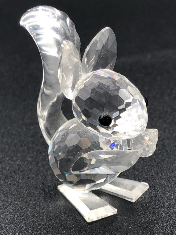 Swarovski Crystal Squirrel with Nut Figurine (1 of 8)