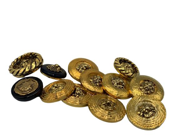 VTG LAGERFELD / TIZIANI ASORTED BUTTON CLOSURES (1 of 3)