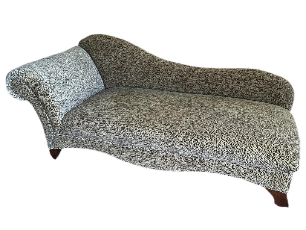 LEOPARD PRINT CHAISE FAINTING COUCH (1 of 2)