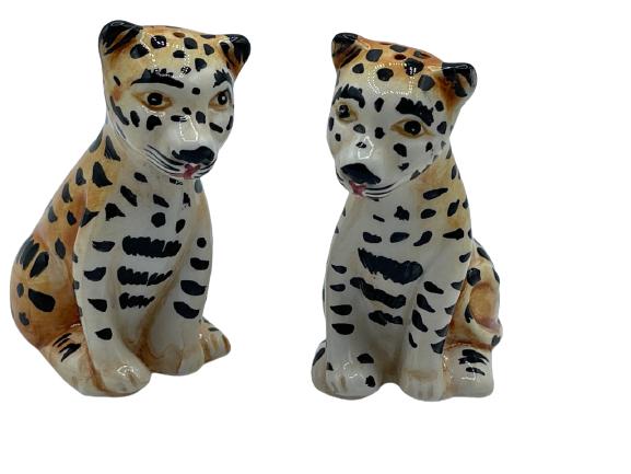 VTG PAIR OF CERAMIC LEOPARD SALT & PEPPER SHAKERS (1 of 4)