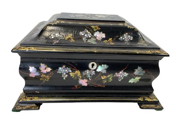 RARE TIFFANY, YOUNG & ELLIS SEWING BOX 12" (1 of 9)