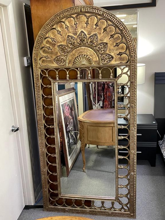 LARGE VINTAGE  LA BARGE DOME TOP MIRROR (1 of 6)