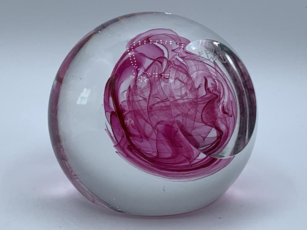 VINTAGE FUSHIA & CLEAR ART GLASS PAPERWEIGHT 3.5" (1 of 5)