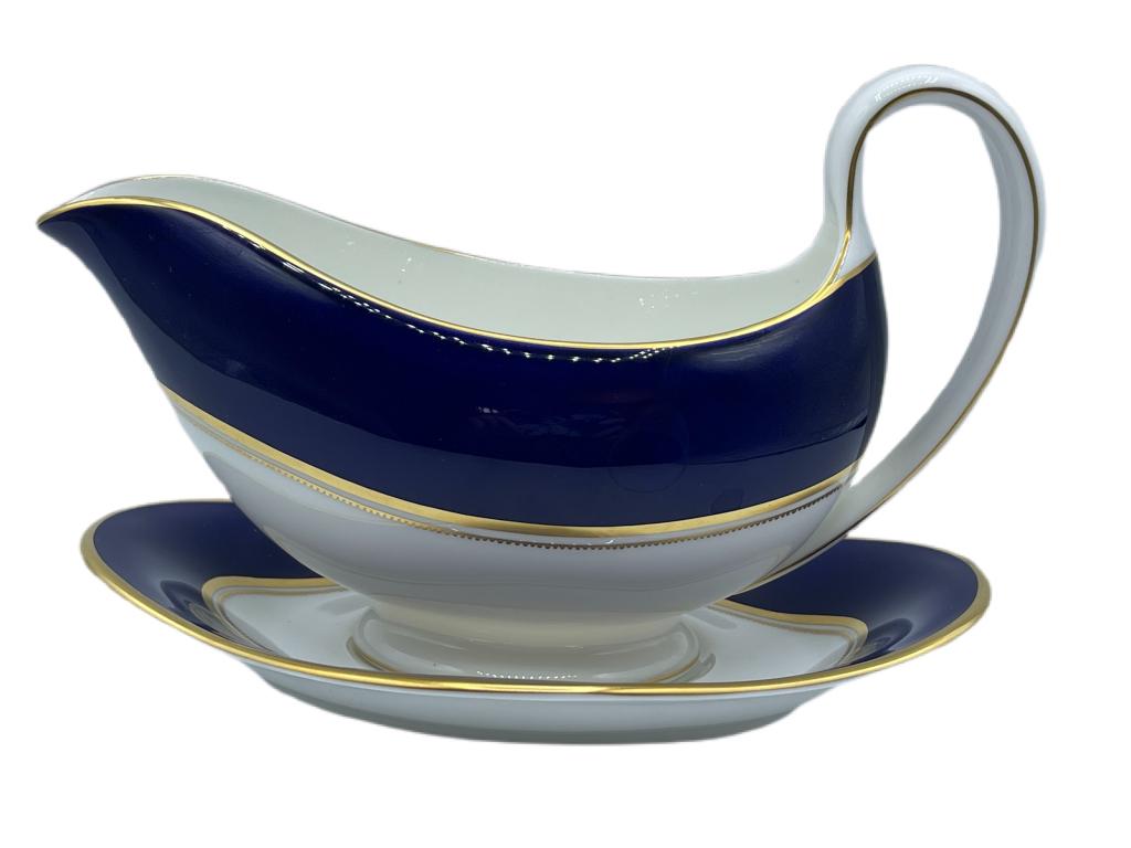 WEDGWOOD RENAISSANCE GRAVY BOAT: -MUST BE PICKED UP BY APPOINTMENT IN LANTANA, FL. FRIDAY JUNE 25- SATURDAY 26 WITH 24 HRS CONFIRMED NOTICE-ANY ITEMS NOT PICKED UP AT THAT TIME WILL INCUR A $50 PER ITEM