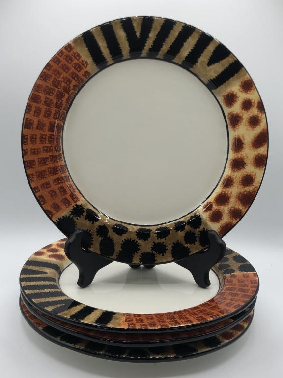 LOT/4 VINTAGE SERENGETI BY CENTRUM DINNER PLATES: LOT/4 VINTAGE SERENGETI BY CENTRUM DINNER PLATES - PLATES ARE 10.5" IN DIAMETER- GOOD VINTAGE CONDITIONCOLLECTIBLE CHINA & PORCELAIN; FINE DINING & ENTERTAINING; PLACESETTINGSBC061621