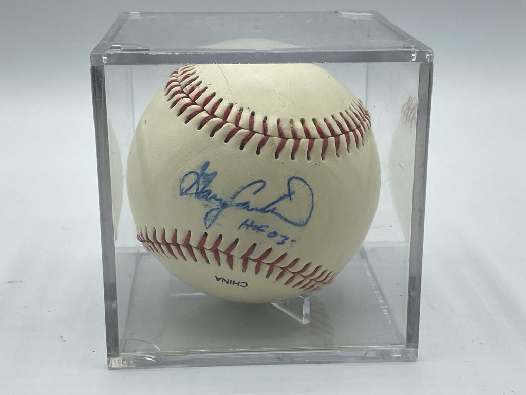 GARY CARTER AUTOGRAPHED BASEBALL (1 of 2)