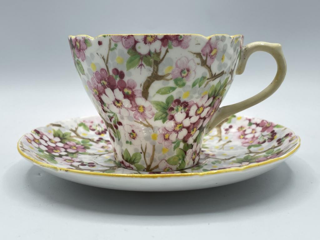 VINTAGE SHELLEY ENGLAND CHINA TEACUP AND SAUCER: "VINTAGE SHELLEY ENGLAND BONE CHINA TEACUP AND SAUCER | COLLECTIBLE ANTIQUE STYLE CUPS AND SAUCERS -3"" X 5"" TOTAL-VERY GOOD CONDITION, WEAR CONSISTENT WITH AGE, NO CHIPS OR VISIBLE REPAIRS -DP61521"