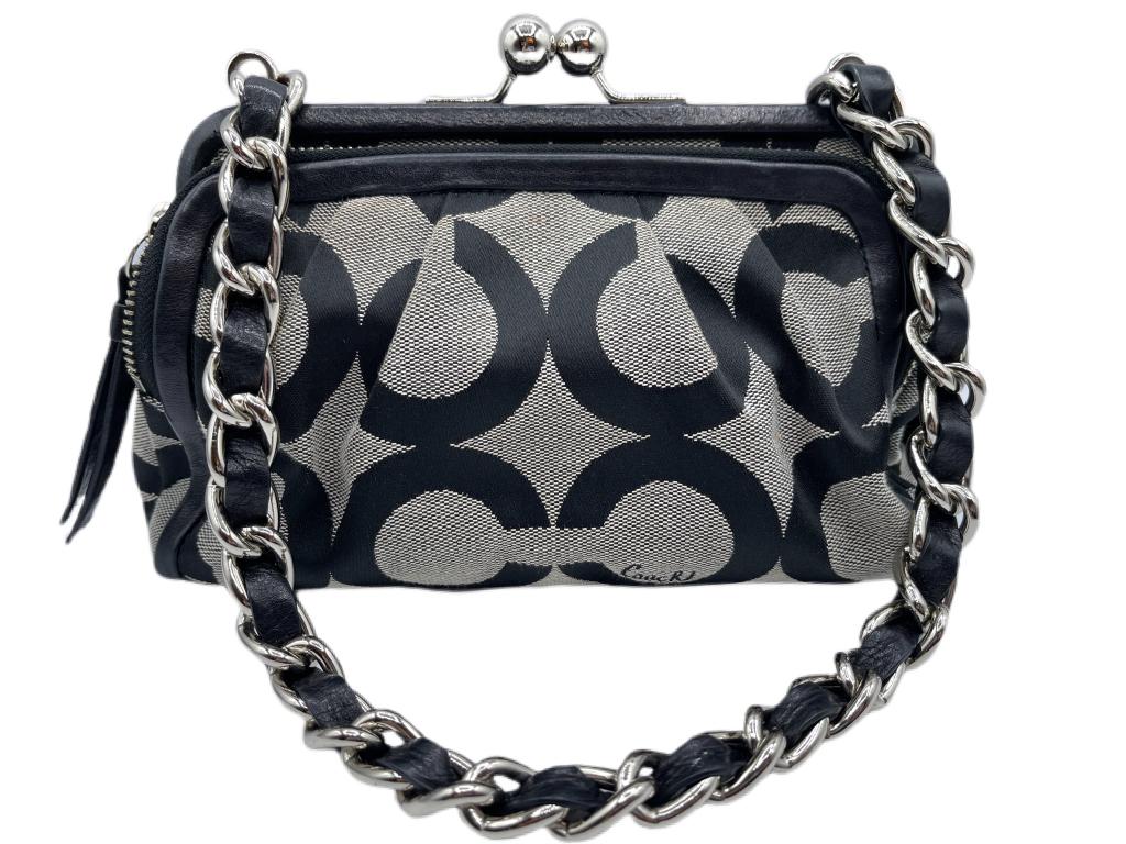 VTG BLACK AND WHITE COACH POUCHETTE: VTG BLACK AND WHITE COACH POUCHETTE -VERY GOOD CONDITION!