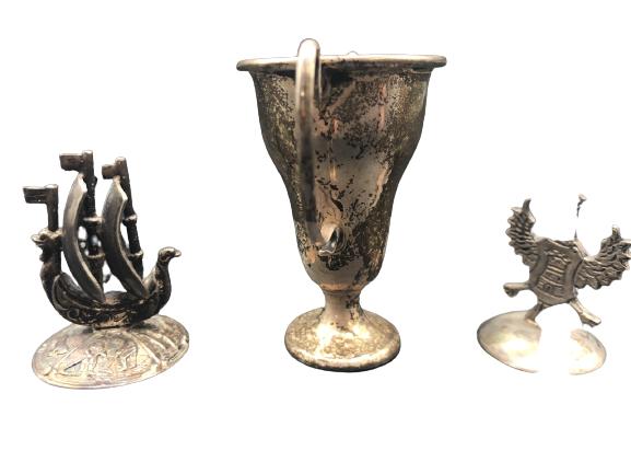Silver Miniature Figurine lot Trophy, Ship, Crest: Silver Miniature Figurine lot Trophy, Ship, Crest |win, boat, sails, pewter-No boxes-Conditions and measurements in imageshs512