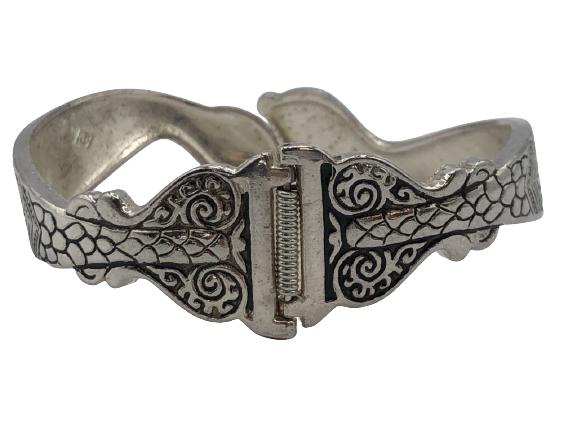 VINTAGE SILVER HINGED BRACELET 2.5" DIAMETER (1 of 3)