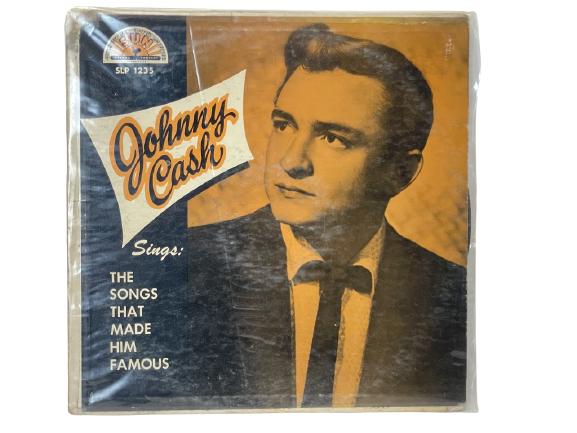 JOHNNY CASH "SONGS THAT MADE HIM FAMOUS" RECORD: VINTAGE 1956 JOHNNY CASH " SINGS THE SONGS THAT MADE HIM FAMOUS" VINYL RECORD ALBUM | COLLECTIBLE MUSIC MEMORABILIA CONDITION CONSISTENT WITH AGE, WEAR CONSISTENT WITH AGE, SEE PHOTOS-DP7121