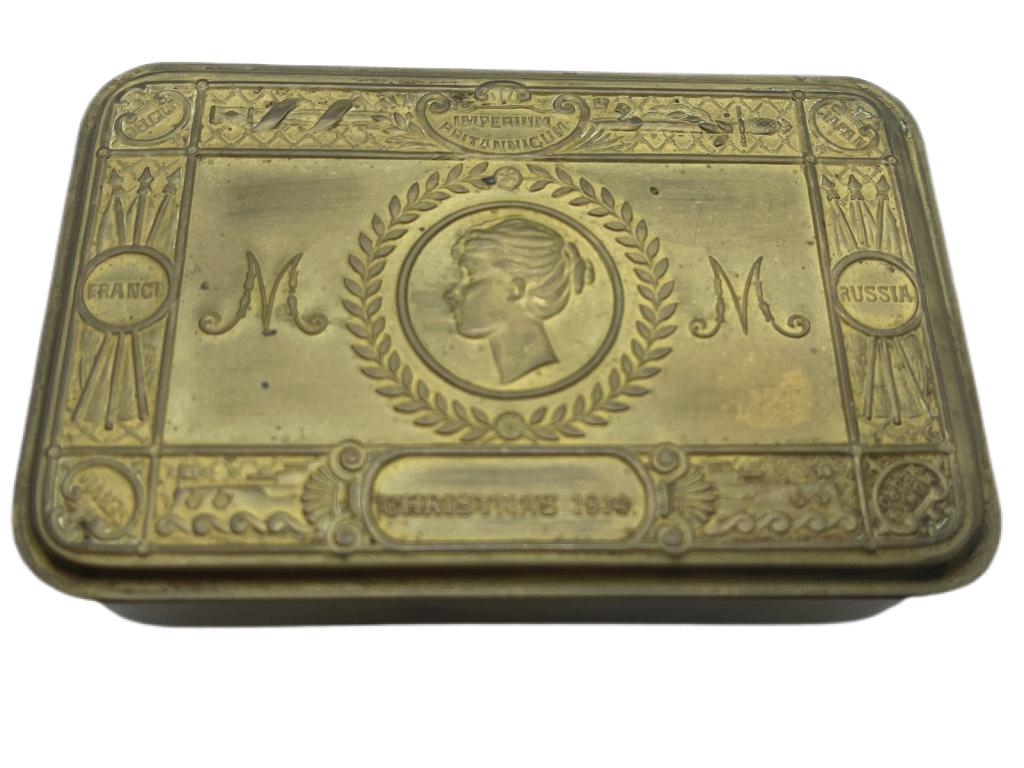 ANTIQUE PRINCESS MARY'S PICTURE GRACE BOX: ANTIQUE PRINCESS MARY'S PICTURE GRACE BOX -CHRISTMAS 1914