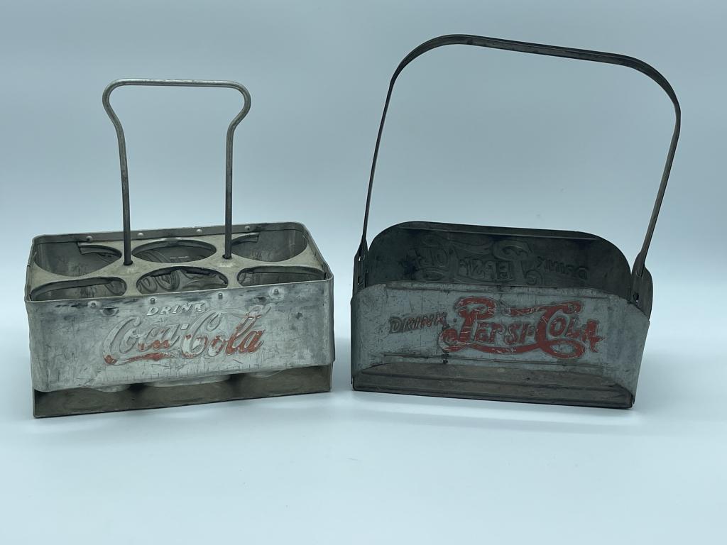 COCA COLA AND PEPSI COLA METAL BOTTLE HOLDERS (1 of 5)