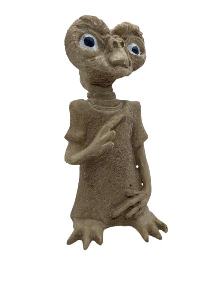 ET VTG COMPOSITE STATUE (1 of 4)