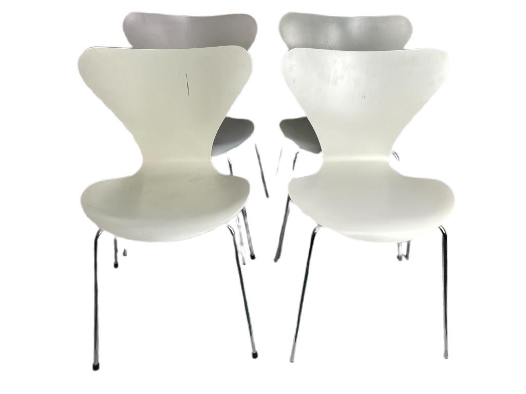 4 DANISH MODERN FRITZ HANSEN STACKING CHAIRS (1 of 10)