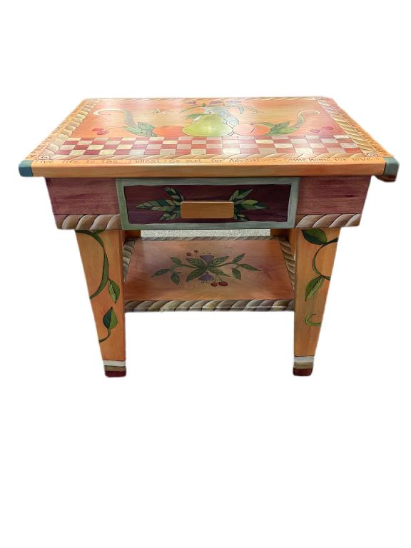 COTTAGECORE PAINTED WOOD SIDE TABLE (1 of 6)