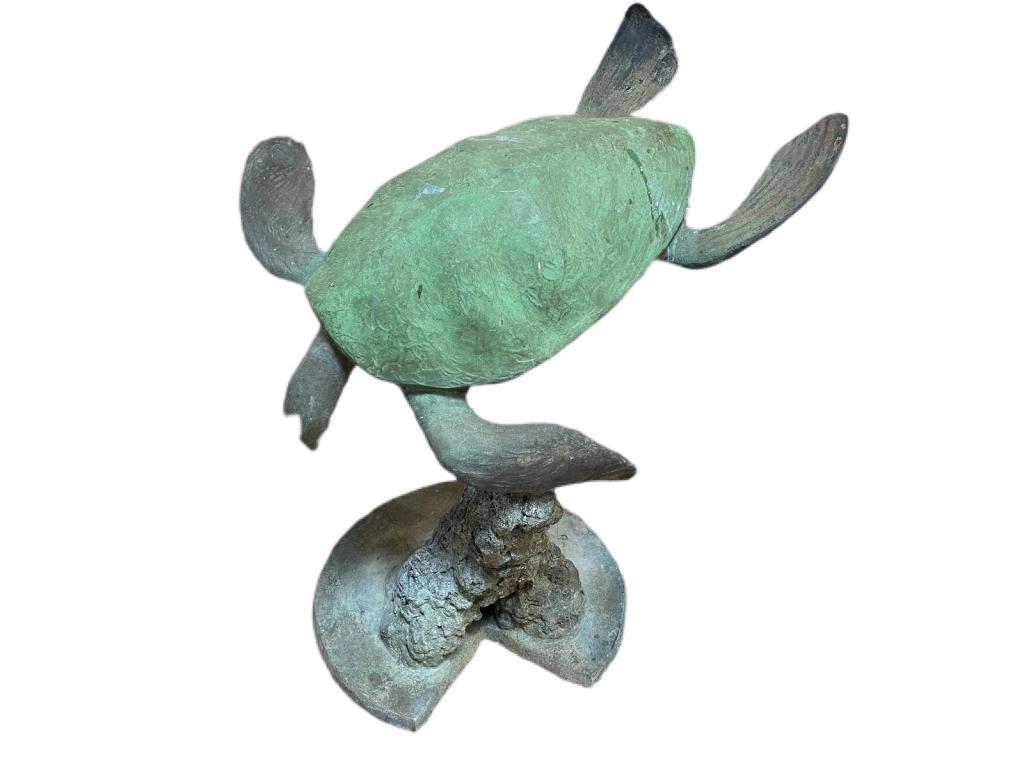 VINTAGE METAL TURTLE GARDEN STATUE (1 of 7)