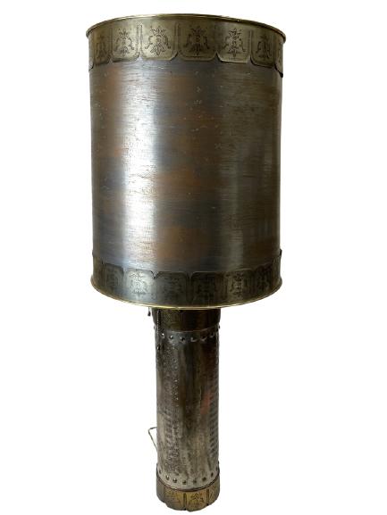 TALL VTG HOLLYWOOD REGENCY STYLE LAMP (1 of 6)