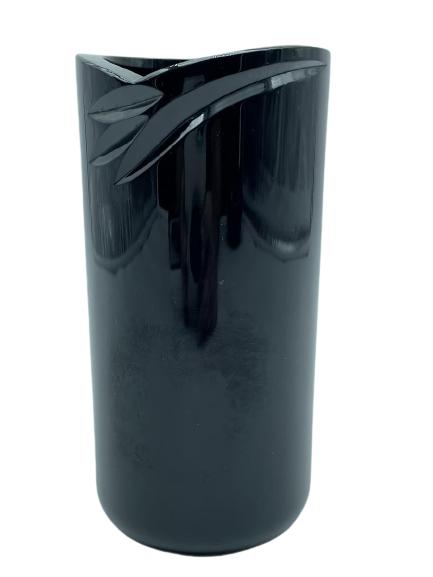 VINTAGE ONEIDA BLACK LEAD CRYSTAL SMALL VASE 6" (1 of 4)