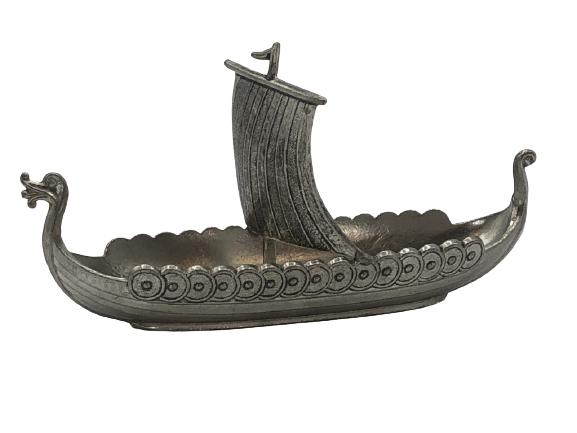 VINTAGE METAL NORWEGIAN VIKING SHIP (1 of 5)