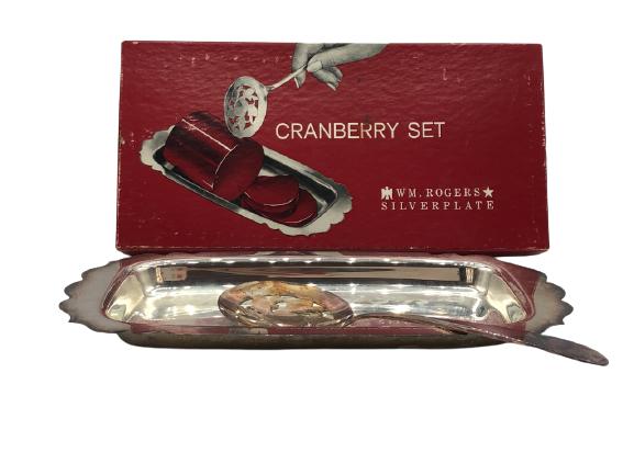VINTAGE NIB SILVERPLATE CRANBERRY SAUCE SET (1 of 3)