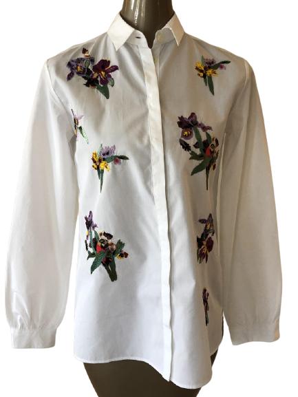VTG RARE ETRO EMBROIDERED COTTON BLOUSE SIZE 40: VTG RARE ETRO EMBROIDERED COTTON BLOUSE SIZE 40 - FLORAL EMBROIDERY & BEADED DETAIL- LOW WAIST LENGTH- PLACKET WITH MOTHER OF PEARL BUTTON DOWN CLOSURE- VERY GOOD CONDITION- WOMEN'S DESIGNER CLOTHING;