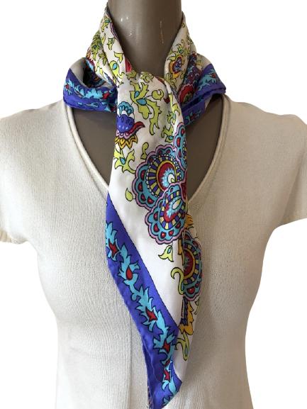 VINTAGE ECHO 26" SILK SCARF (1 of 5)