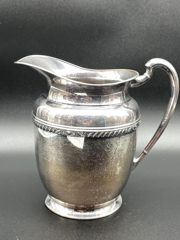 VINTAGE DECO STYLE SILVERPLATE PITCHER 9" (1 of 3)