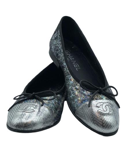 CHANEL SILVER LEATHER BALLET FLATS SZ 36.5 (1 of 3)