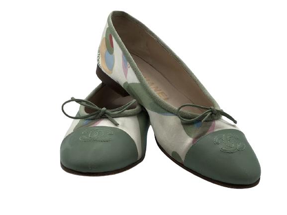 CHANEL GREEN PRINT TWO TONE BALLET FLATS SZ 36.5 (1 of 3)