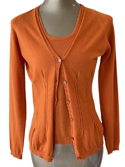 ESCADA PUMPKIN COLORED TWIN SET SZ S: ESCADA PUMPKIN COLORED TWIN SET SZ S -VERY GOOD CONDITION
