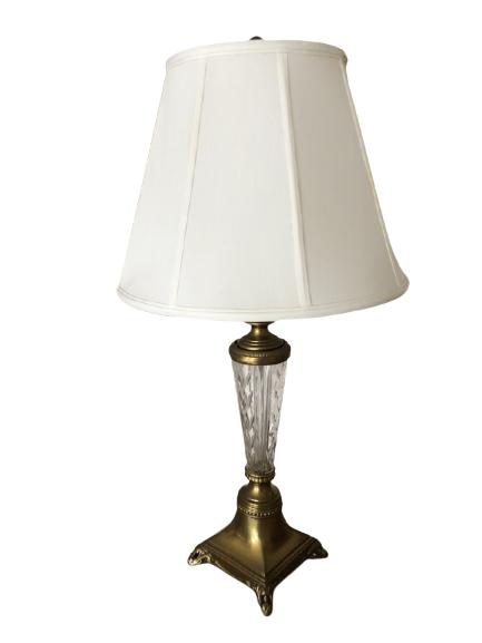 VINTAGE MID CENTURY WATERFORD CRYSTAL STYLE LAMP (1 of 3)