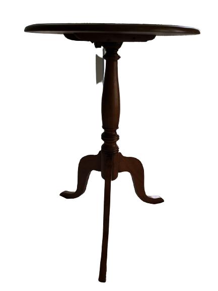 VINTAGE MAPLE ROUND SIDE TABLE  PLANT STAND (1 of 4)