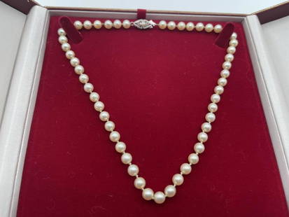 VTG CHOKER LENGTH PEARLS W/ STERLING CLASP: VTG CHOKER LENGTH PEARLS W/ STERLING CLASP -ORIGINAL MICHEL'S BOX