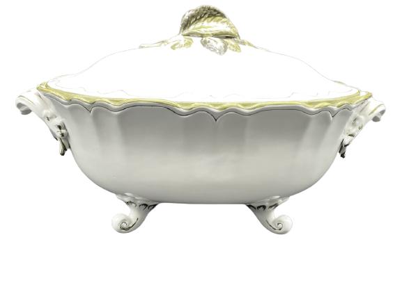 MANCIOLI ITALIAN CASSEROLE DISH TUREEN: MANCIOLI ITALIAN MEISELMAN IMPORTS CASSEROLE DISH TUREEN-6" X 12" X 12" APPROX DIMENSIONS-VERY GOOD CONDITION, LIGHT WEAR CONSISTENT WITH AGE AND USE-DP8321 PORTAGE HOUSE 1 FL