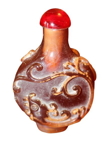 CARVED AGATE SNUFF BOTTLE WITH CARNELIAN TOP: CARVED AGATE SNUFF BOTTLE WITH CARNELIAN TOP -3.75 X 1.75