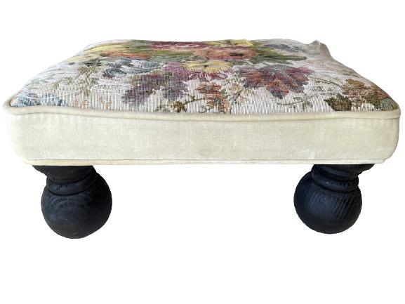 FRENCH ANTIQUE STYLE NEEDLE POINT FOOTSTOOL 16" (1 of 3)