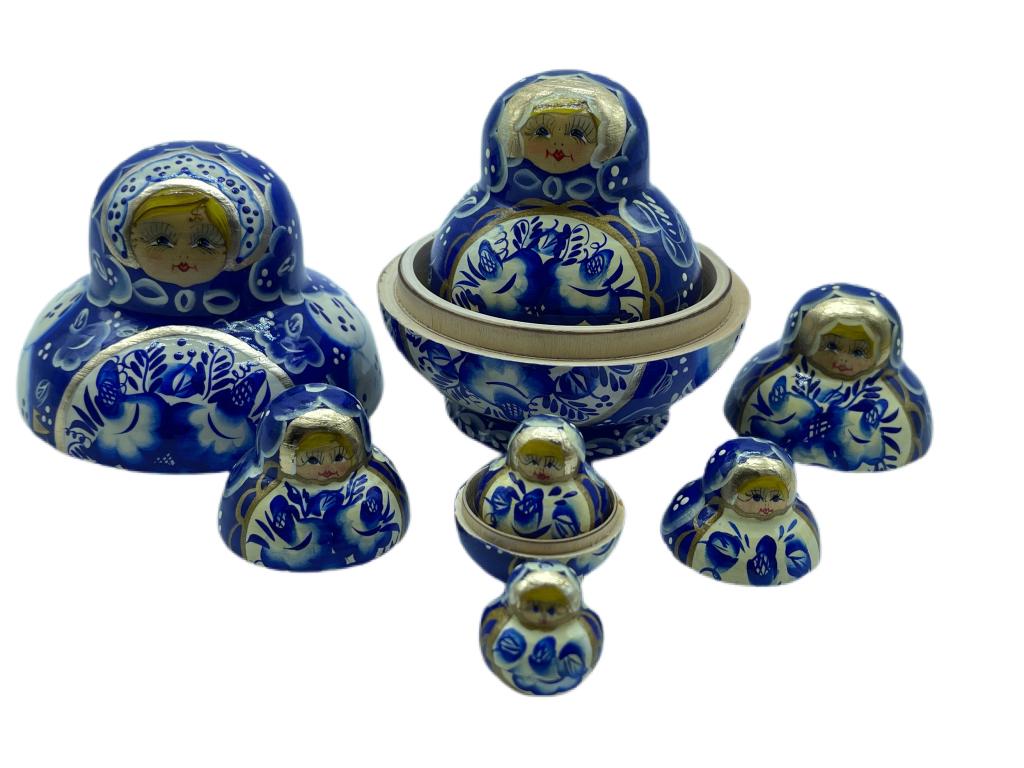 SIGNED HANDPAINTED WOODEN NESTING RUSSIAN DOLLS (1 of 5)