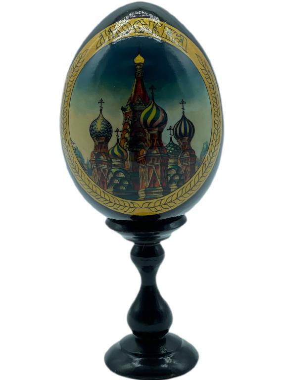 VINTAGE MOCKBA RUSSIAN LAQUERED WOOD EGG ON STAND (1 of 4)