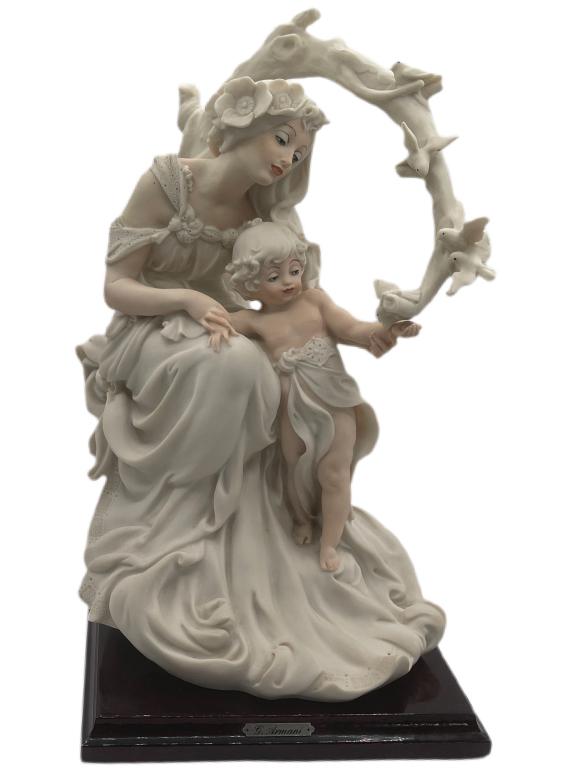 GIUSEPPE ARMANI LADY WITH CHILD: GIUSEPPE ARMANI LADY WITH CHILD
