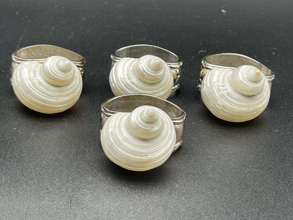 LOT OF 4 DESIGNER SHELL NAPKIN RINGS (1 of 4)
