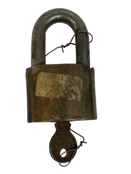 VINTAGE AMERICAN SOLID BRASS PADLOCK & KEY (1 of 4)