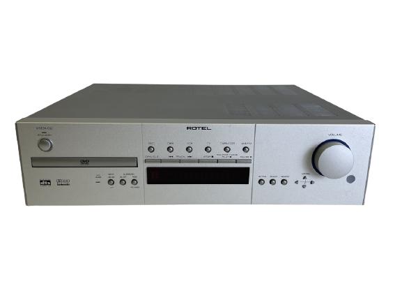 ROTEL RSDX-02 DVD PLAYER RECIEVER (1 of 4)