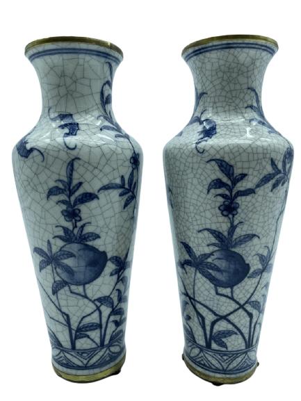 PAIR OF  BLUE & WHITE MAITLAND SMITH VASES 8" (1 of 5)